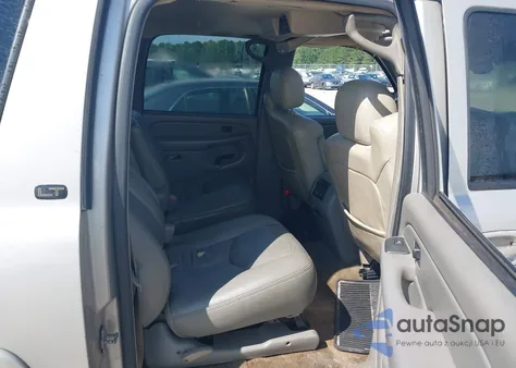 2004 Chevrolet Suburban 1500 Lt из США, поврежденный, VIN 3GNEC16Z84G319082